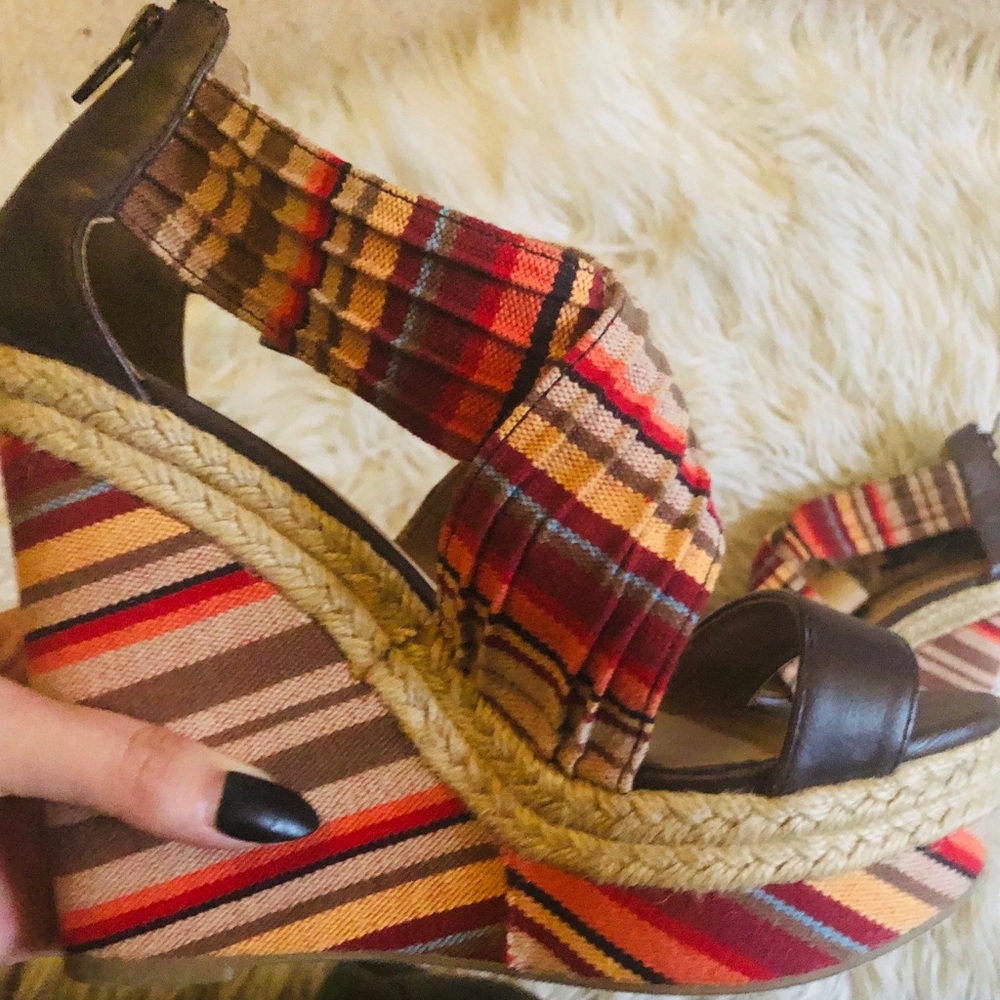 Platform Red Soda Wedge